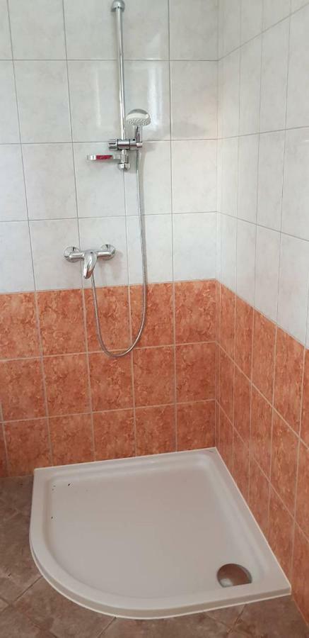 Slatina 13/1 Apartman Vir Kültér fotó