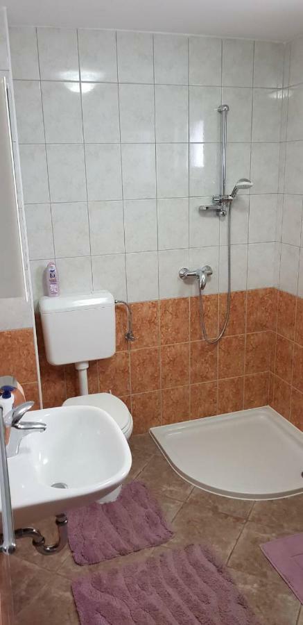 Slatina 13/1 Apartman Vir Kültér fotó