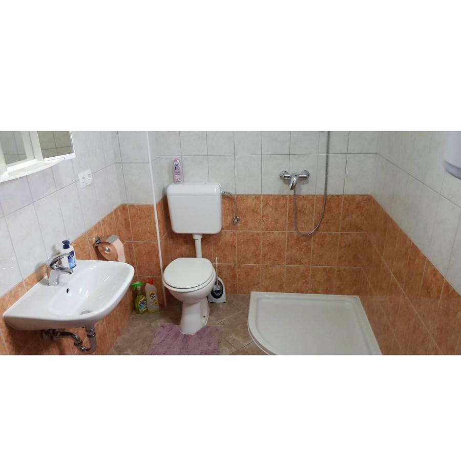 Slatina 13/1 Apartman Vir Kültér fotó